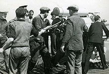 1940-Yorkwood-4in-gun-practice1