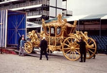 constantine_history_2011_const_royal_gold_coach